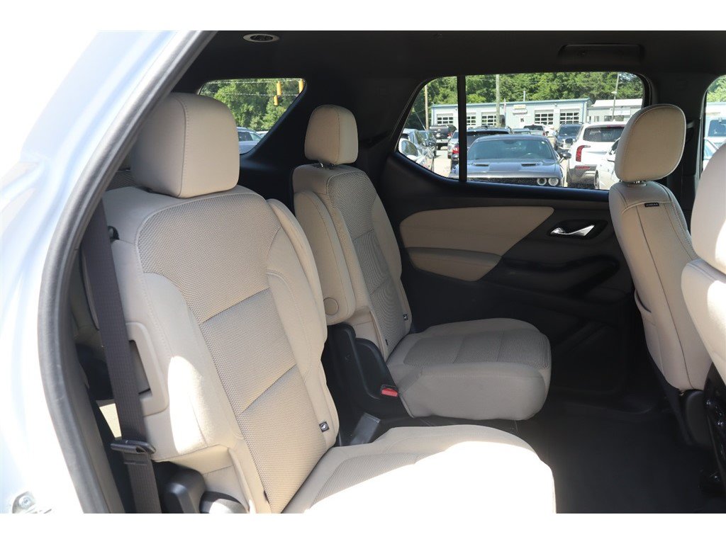 Used 2023 Chevrolet Traverse LT w/ LPO, Cargo Package AWD/4WD image 30