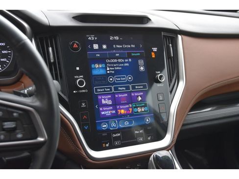 Used 2022 Subaru Outback Touring w/ Popular Package #2 image 20