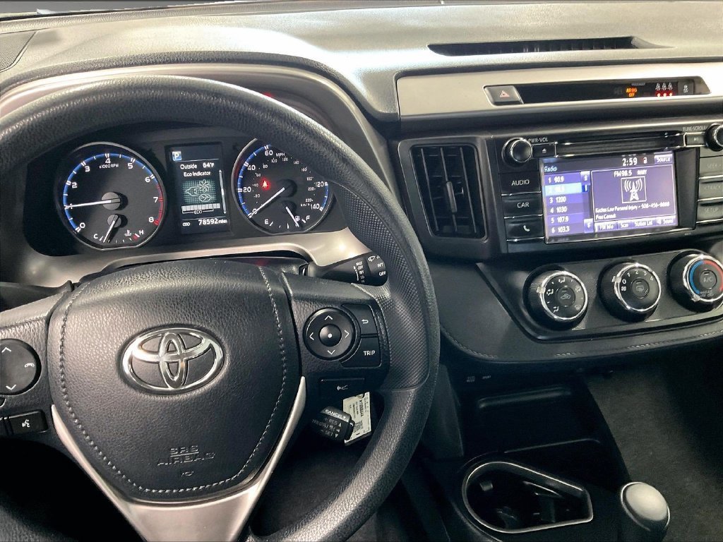 Used 2017 Toyota RAV4 LE AWD/4WD image 19
