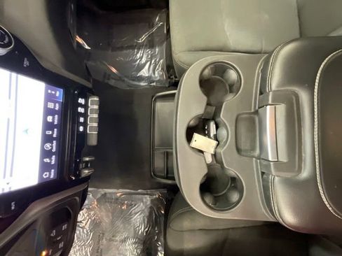 Used 2025 RAM 2500 Big Horn AWD/4WD image 21