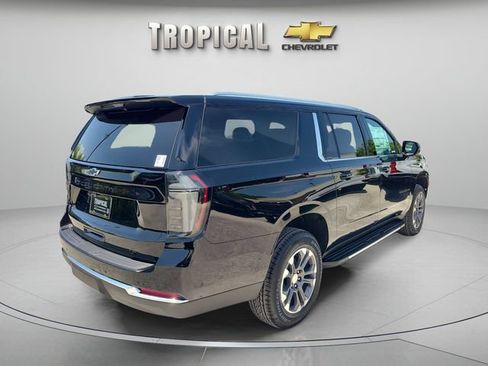 New 2026 Chevrolet Suburban LT w/ Comfort Package RWD image 5