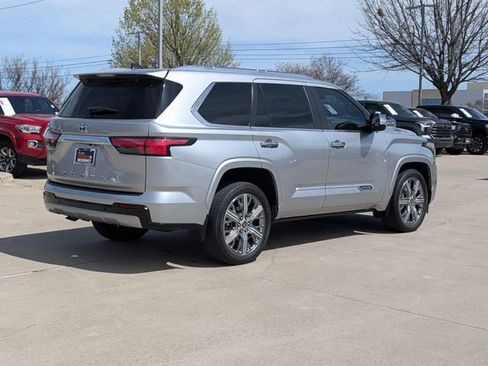 Used 2024 Toyota Sequoia Capstone AWD/4WD image 6