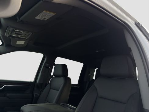 New 2026 GMC Sierra 2500 SLT w/ SLT Convenience Package image 24