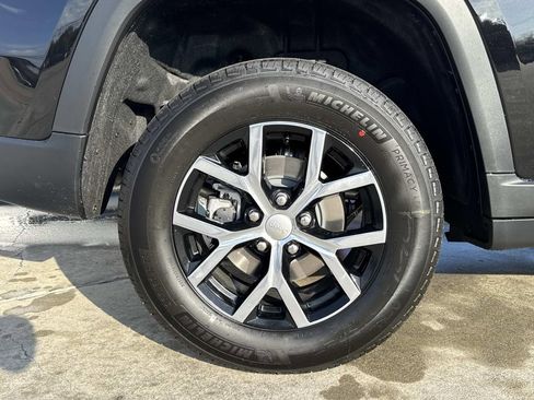 New 2025 Jeep Grand Cherokee Limited image 14