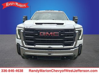 Used 2024 GMC Sierra 2500 Pro w/ Convenience Package video 2