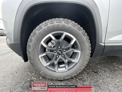 New 2026 Chevrolet Equinox ACTIV w/ Convenience Package III image 33