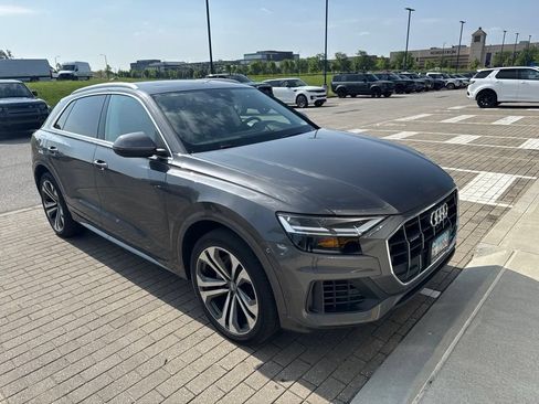 Used 2020 Audi Q8 Premium Plus AWD/4WD image 3