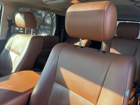 Used 2019 Toyota Sequoia Platinum image 12
