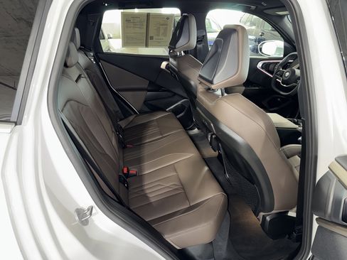 Certified 2025 BMW X3 xDrive30i image 12