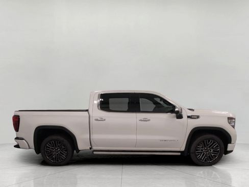 Used 2024 GMC Sierra 1500 Denali AWD/4WD image 13