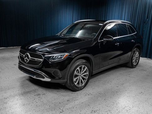 Certified 2026 Mercedes-Benz GLC 300 image 1