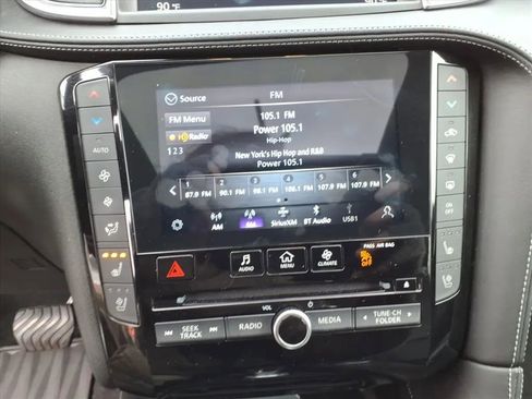 Used 2022 INFINITI QX50 Essential image 34