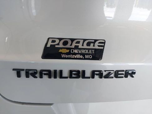 New 2026 Chevrolet TrailBlazer RS w/ Convenience Package FWD image 32