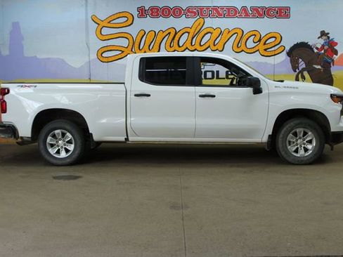 Used 2023 Chevrolet Silverado 1500 W/T w/ WT Value Package AWD/4WD image 1