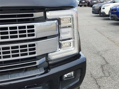 Used 2019 Ford F350 Platinum w/ Platinum Ultimate Package image 9