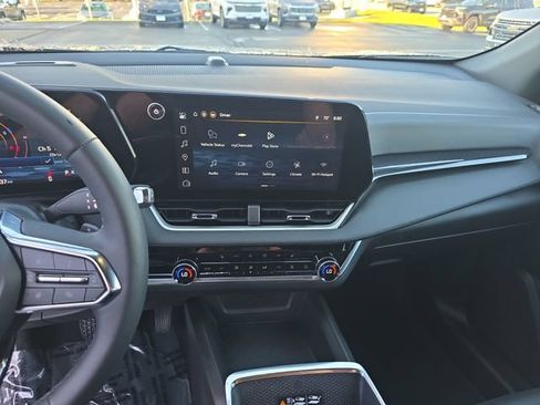 Certified 2026 Chevrolet Equinox LT w/ Convenience Package II FWD image 19