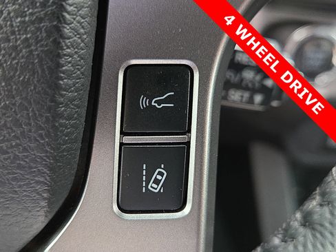 Used 2022 Toyota Tacoma Limited image 22