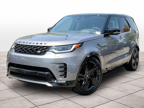 New 2025 Land Rover Discovery Dynamic SE image 1