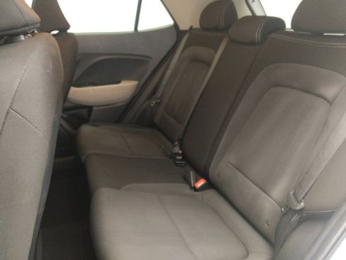 Used 2021 Hyundai Venue SEL w/ Cargo Package image 18