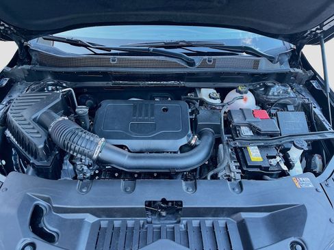 Used 2025 Chevrolet Blazer LT image 28