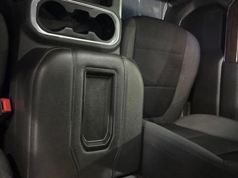 Used 2021 GMC Sierra 1500 Elevation image 24