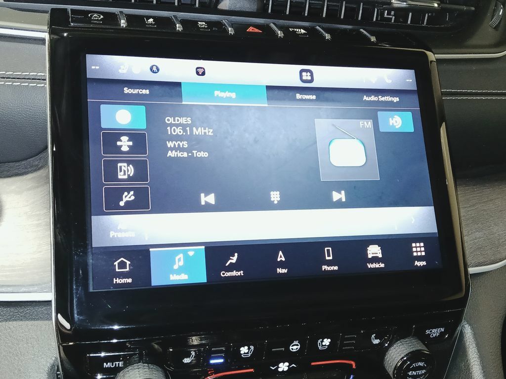 Used 2023 Jeep Grand Cherokee L Limited w/ Luxury Tech Group II AWD/4WD image 22