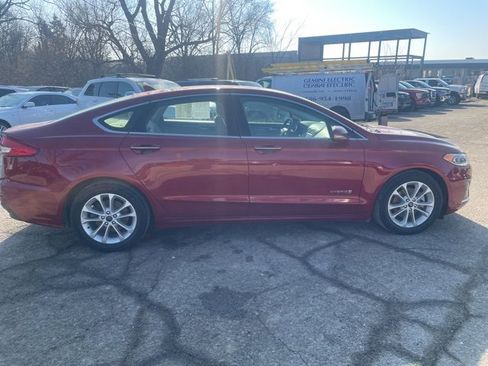 Used 2019 Ford Fusion SEL image 6