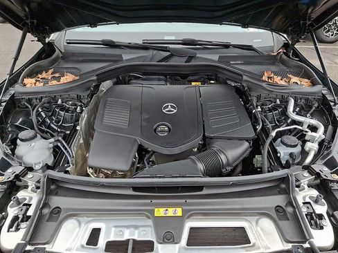 Used 2024 Mercedes-Benz GLC 300 GLC 300 image 29