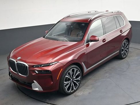 Used 2024 BMW X7 xDrive40i AWD/4WD image 27