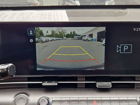 Used 2024 Hyundai Kona SEL FWD image 17