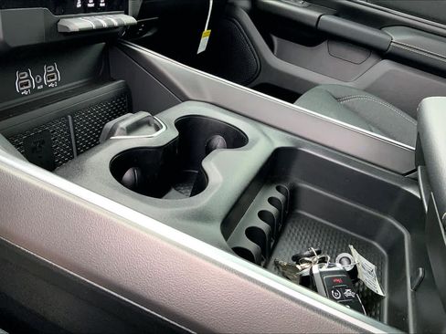 New 2026 RAM 1500 Big Horn AWD/4WD image 7