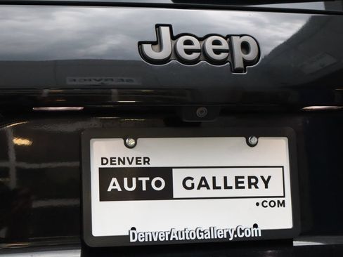 Used 2019 Jeep Cherokee Trailhawk w/ Cold Weather Group AWD/4WD image 26