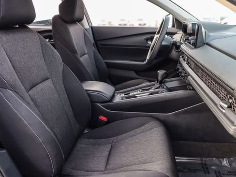 Certified 2023 Honda Accord EX image 18