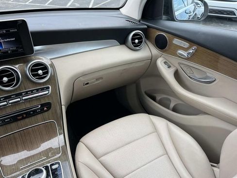 Used 2018 Mercedes-Benz GLC 300 image 9