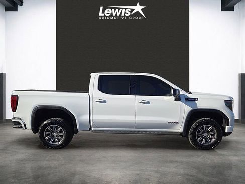 Used 2025 GMC Sierra 1500 AT4 w/ AT4 Premium Package AWD/4WD image 5