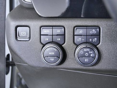 Used 2024 Chevrolet Silverado 1500 LTZ AWD/4WD image 24