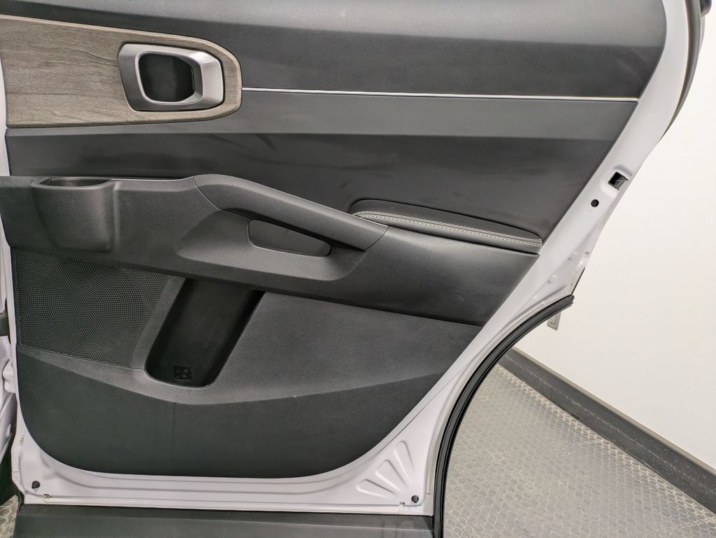 Certified 2023 Kia Sorento X-Line EX AWD/4WD image 24
