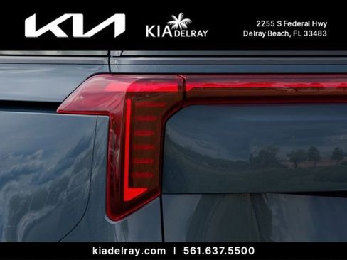 New 2026 Kia Carnival SX Prestige FWD image 11