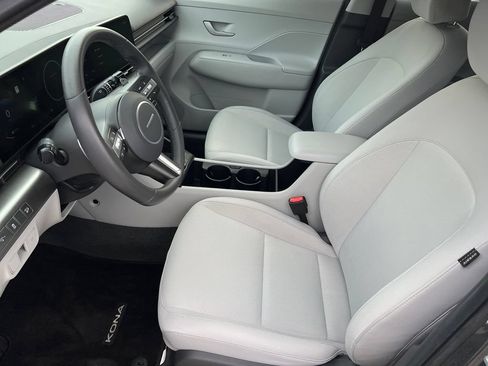 Certified 2025 Hyundai Kona SEL FWD image 17