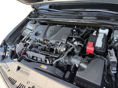 Used 2023 Toyota Camry SE FWD image 13