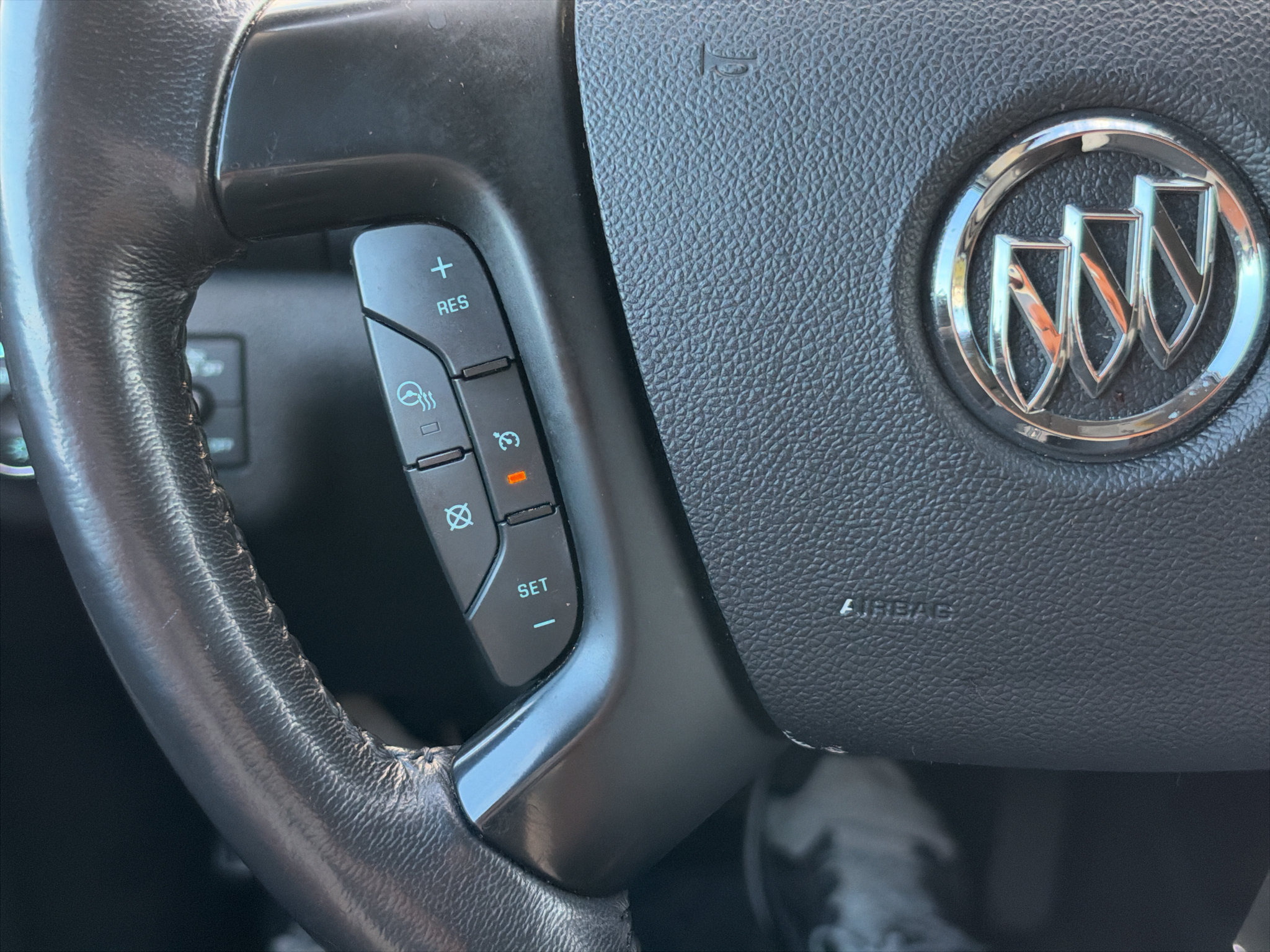 Used 2015 Buick Enclave Leather FWD image 29