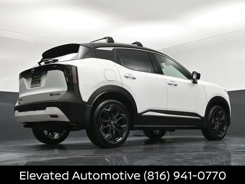 Certified 2026 Nissan Kicks SR w/ Cold Weather Package AWD/4WD image 27