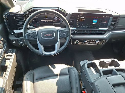 Used 2024 GMC Sierra 1500 SLT AWD/4WD image 2