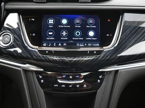 Certified 2024 Cadillac XT6 Premium Luxury w/ LPO, Floor Liner Package AWD/4WD image 18