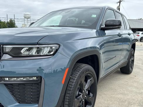 New 2026 Jeep Grand Cherokee Limited RWD image 6