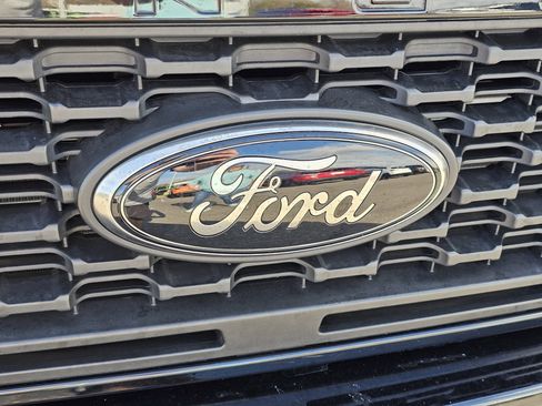 Used 2023 Ford Ranger XLT w/ Equipment Group 301A Mid image 3