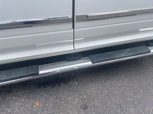 Used 2016 RAM 1500 Laramie w/ Convenience Group image 8