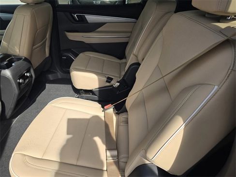 New 2026 Buick Enclave Preferred image 10