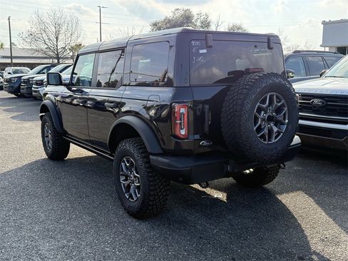 New 2025 Ford Bronco Badlands image 7