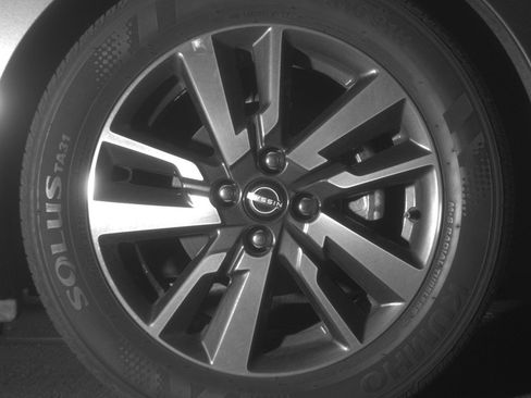 Used 2025 Nissan Versa SV FWD image 13